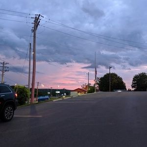 Meet your Posher, Claire